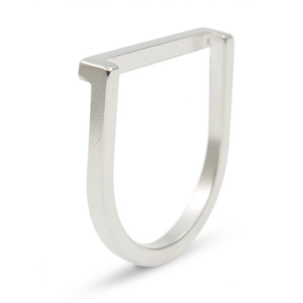 Anillo de plata 925 mate, sección cuadrada 2x2mm.