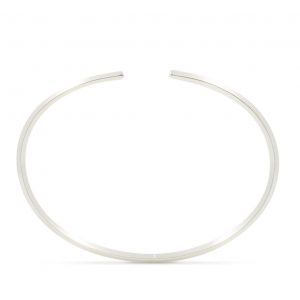 Pulsera rígida de plata 925 maciza, acabado mate. Sección cuadrada de 2x2mm.