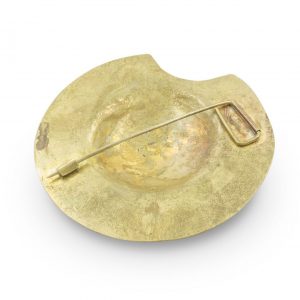 Broche de alfiler, latón forjado a mano, pieza única. Diámetro aproximado 9cm. Objeto diseñado y fabricado artesanalmente en Madrid, España, por el estudio-taller de malicia. Este broche ha sido fabricado por personas que disfrutan su trabajo.
